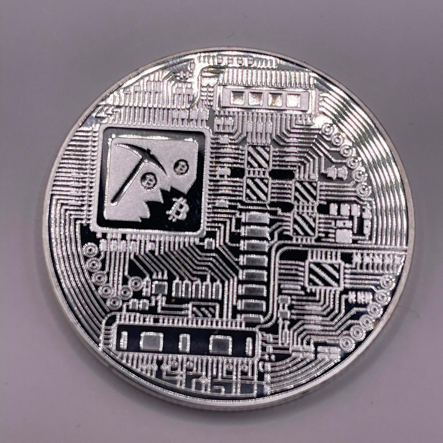 Limited Edition Silver and Gold Bitcoin Collectible, Dual-Tone BTC Coin for Display, Perfect Gift for Blockchain Admirers