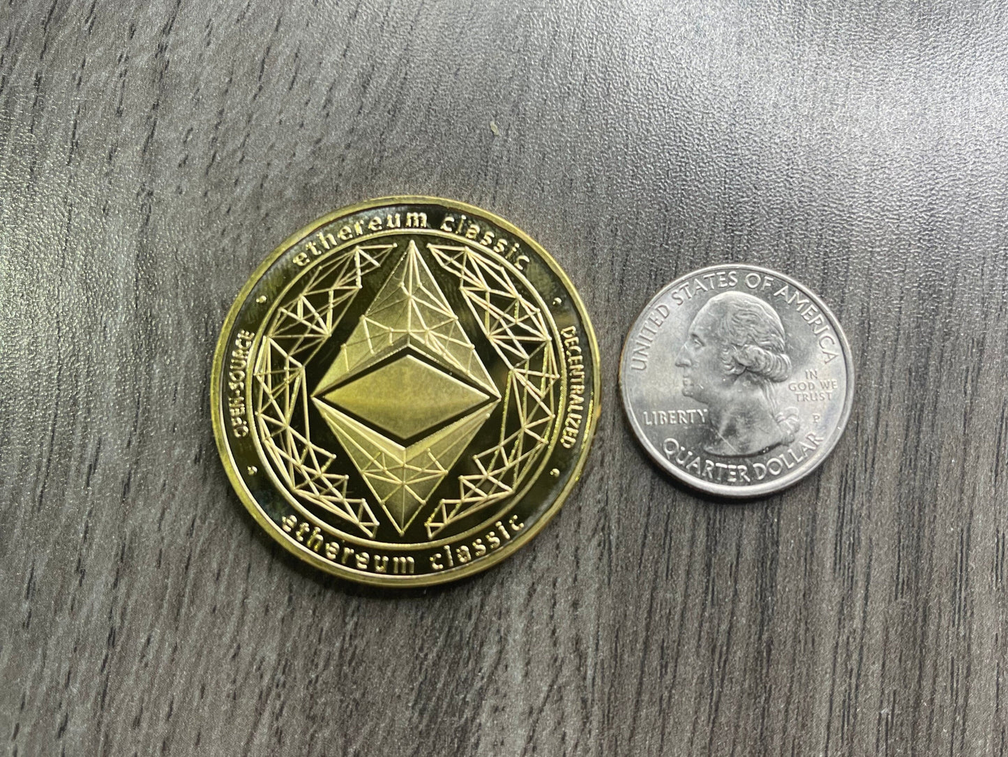 Exclusive Gold Ethereum Coin - Commemorative Physical Cryptocurrency, Collector's Must-Have, Thoughtful Gift for Blockchain Admirers